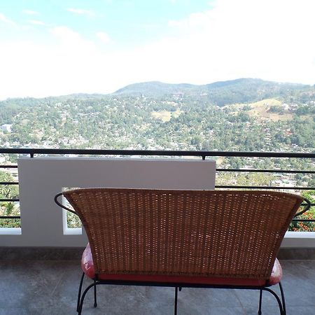 Kandyan Bluestar Villa エクステリア 写真