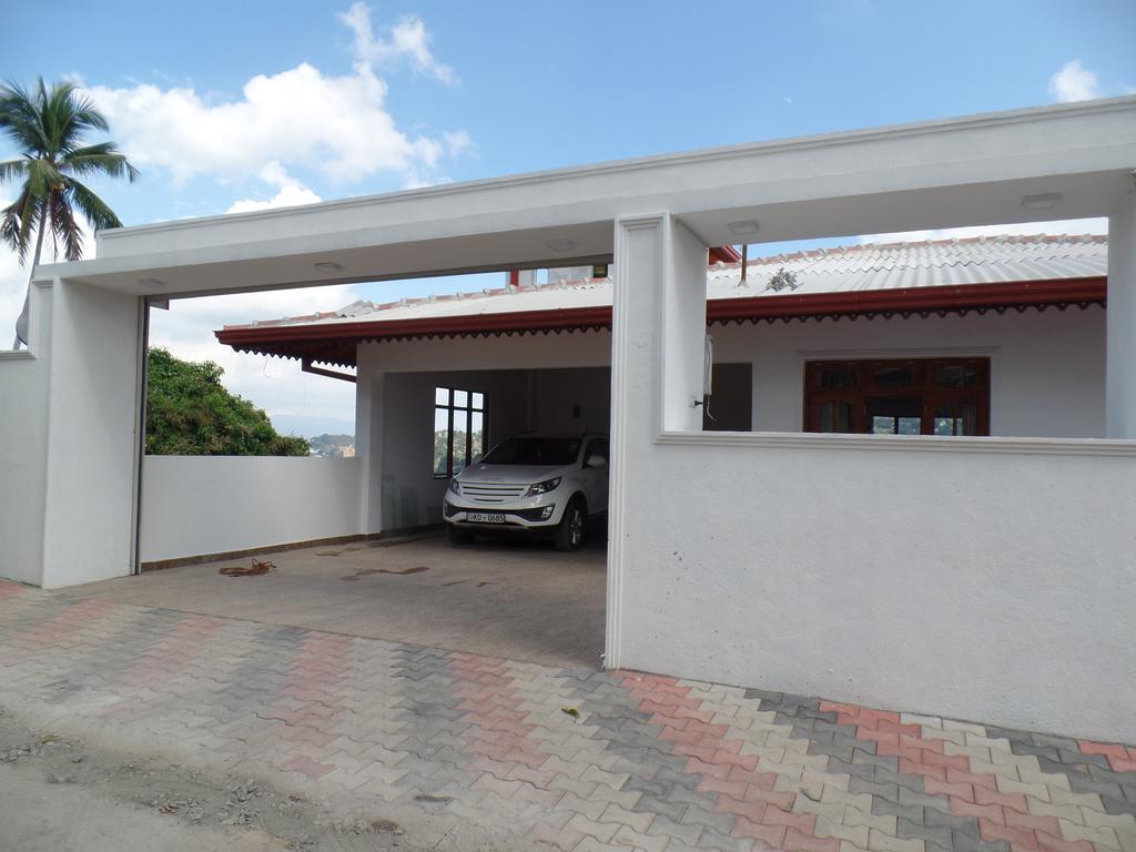 Kandyan Bluestar Villa エクステリア 写真
