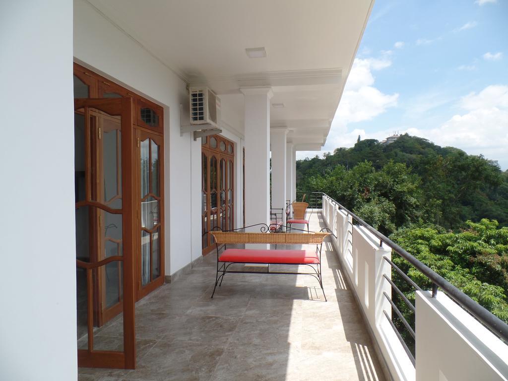 Kandyan Bluestar Villa エクステリア 写真